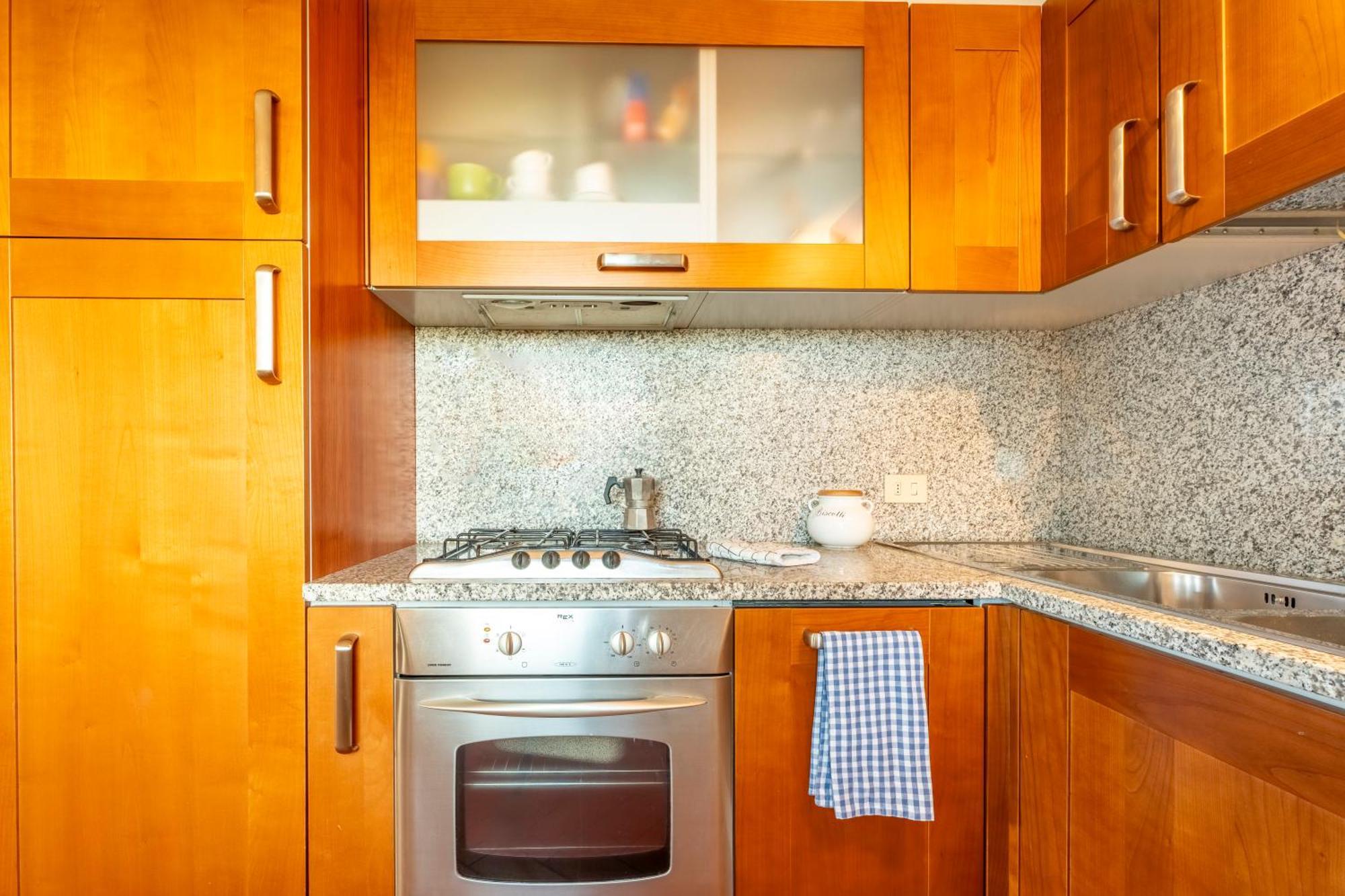 Apartment Leonardo Homes